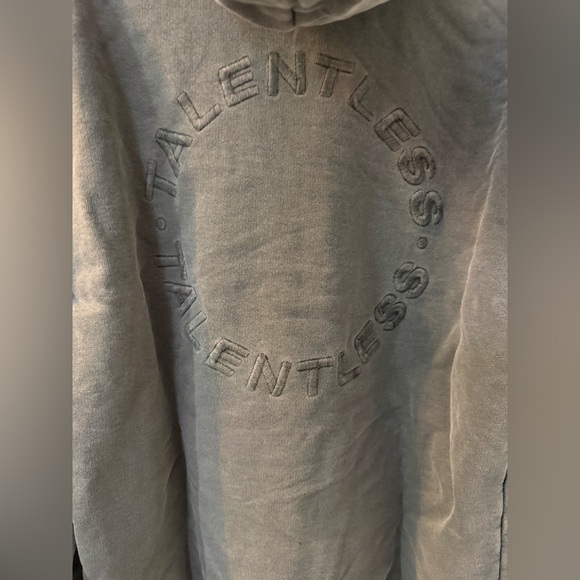 NIB TALENTLESS Circle Logo  Hoodie size Small in Core - Picture 6 of 9